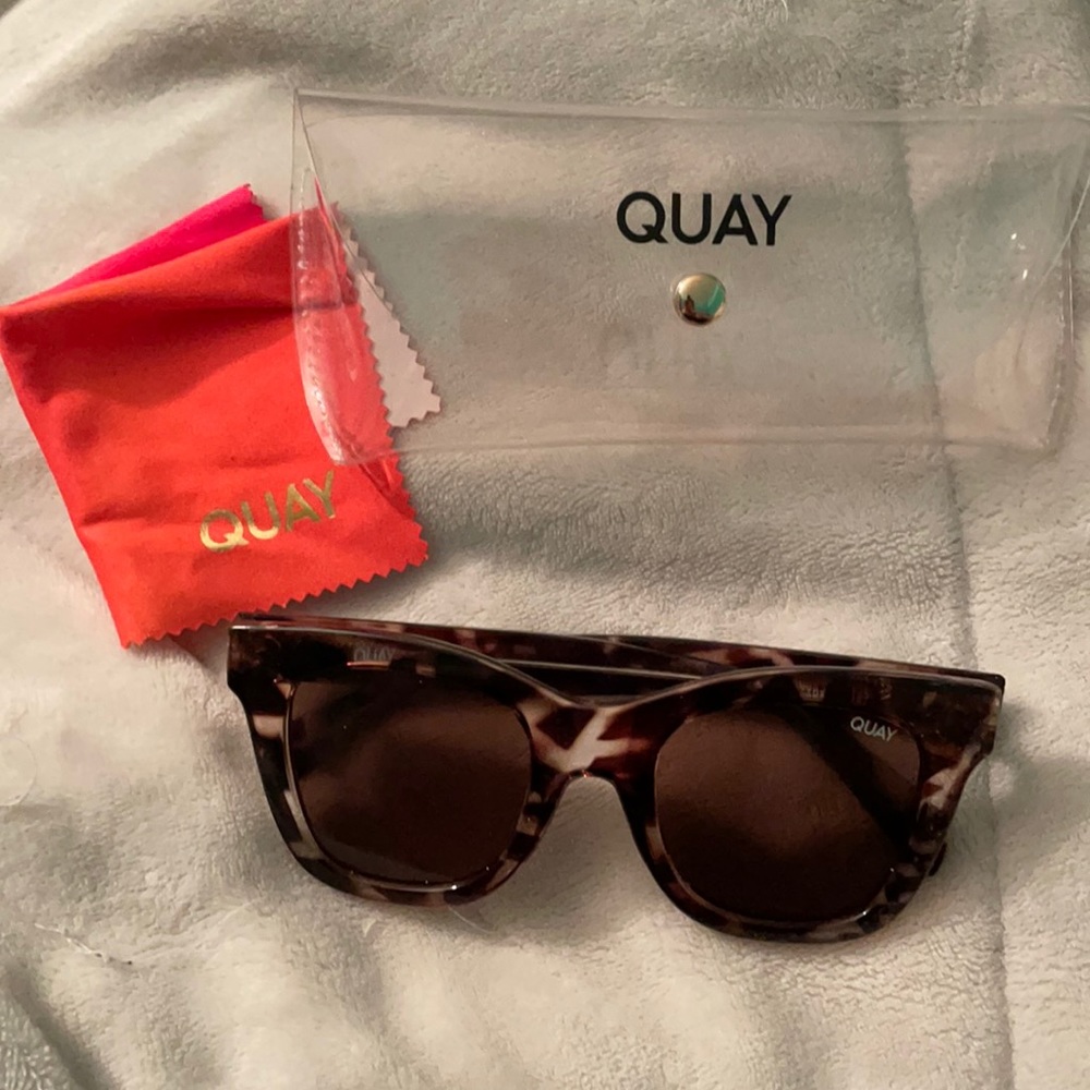 Quay After Hours Brown leopard sunglasses